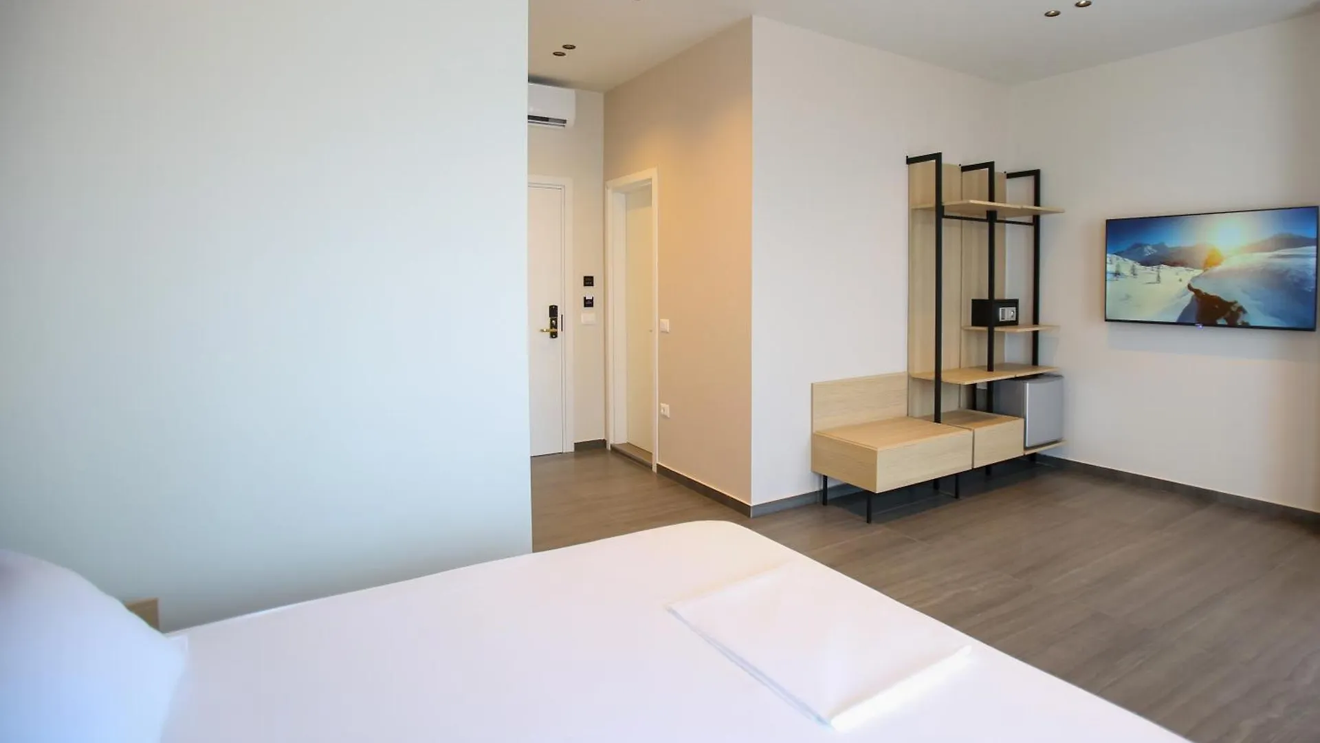 Reival Hotel Marina Vlore
