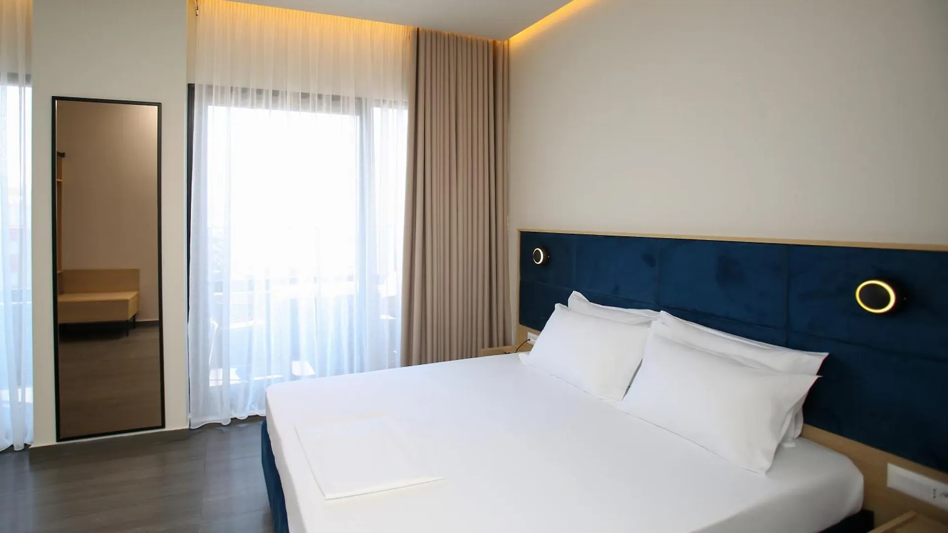 Reival Hotel Marina Vlore