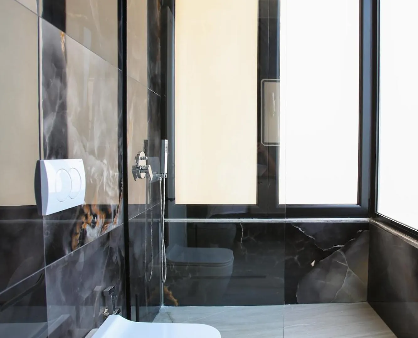 Reival Hotel Marina Vlore