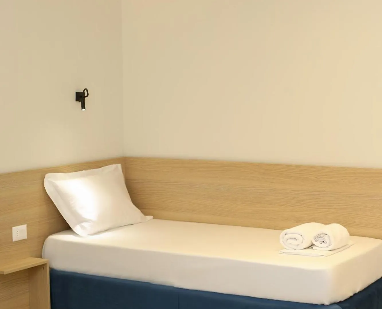 Reival Hotel Marina Vlore 0*,