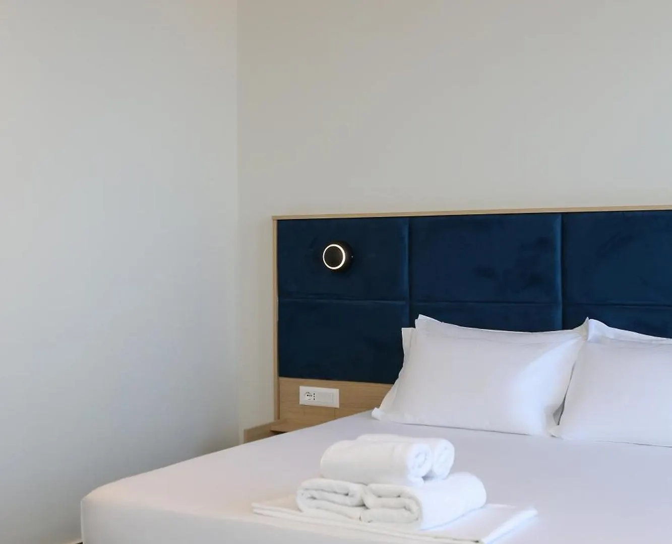 Reival Hotel Marina Vlore