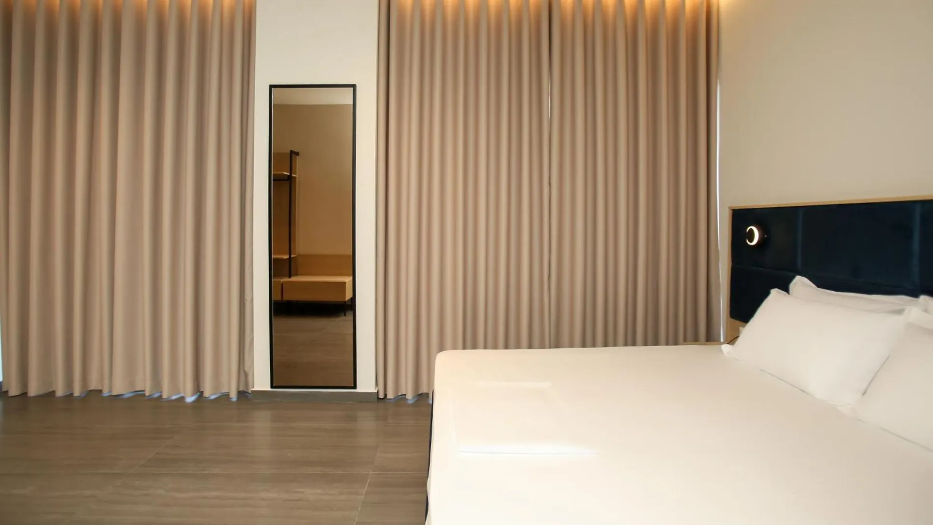 Reival Hotel Marina Vlore 0*,  Albania