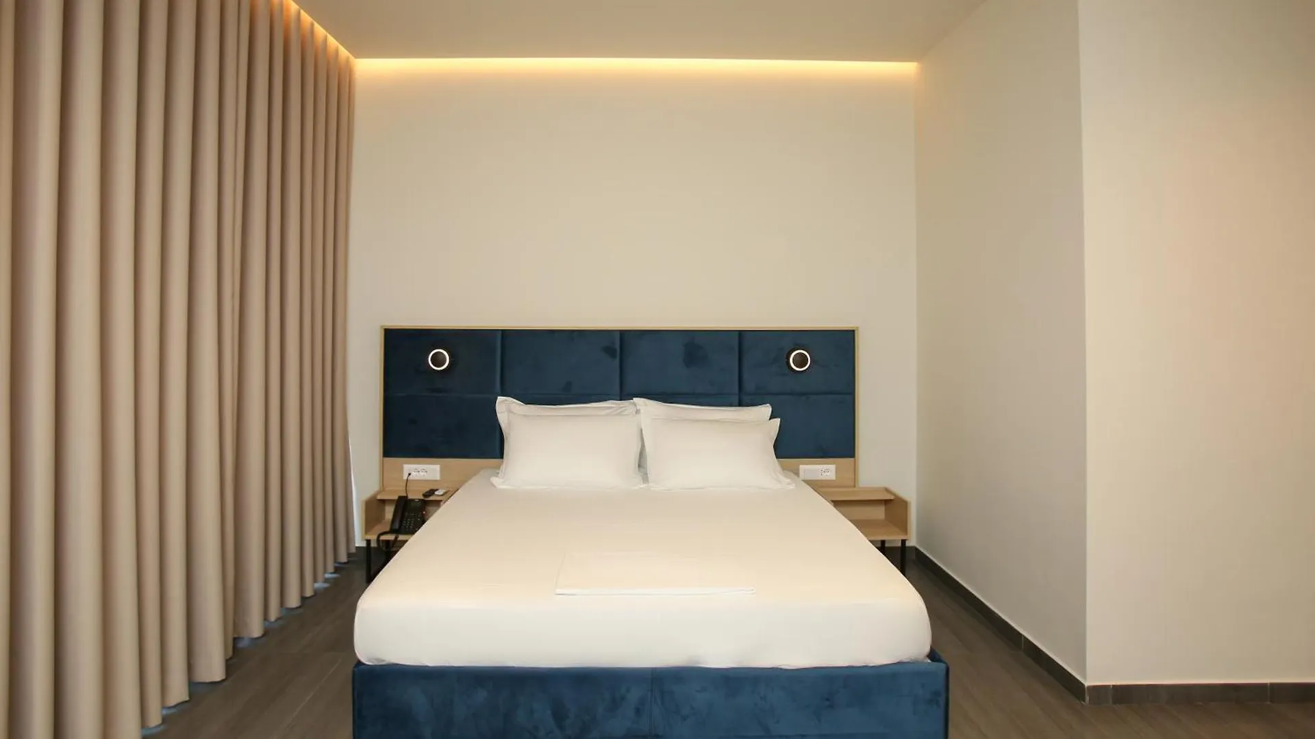 Reival Hotel Marina Vlore