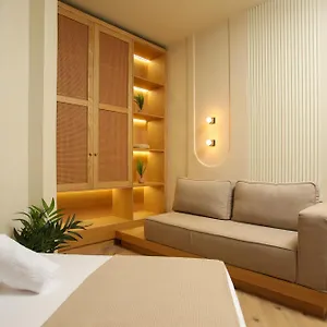 Hotel Brooklyn, Vlorë